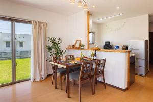 庭付き一棟貸 ビーチまで3分 宇利島車で7分 最大8人 Luana house