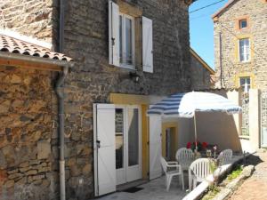 Maisons de vacances Gite Vezelin-sur-Loire, 5 pieces, 11 personnes - FR-1-496-273 : photos des chambres