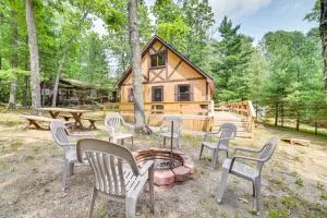 Family Roscommon Home - 3 Mi to Higgins Lake - Grayling