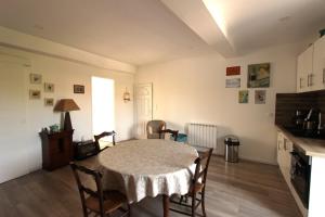 Joli appartement avec balcon au coeur de Forcalquier