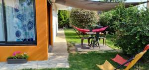 La Maison Pop Appartement meublé indépendant avec jardin