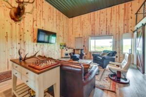 Secluded Nebraska Getaway 2 Mi to Lake McConaughy