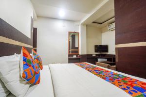 FabHotel Shravan - Nr Eternity Mall