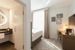 Classic Single Room room in Hotel Elephant Weimar Autograph Collection