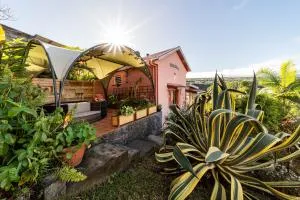 Le Quéléa Une case créole de charme classée 4 étoiles Y être c'est y être bien - La Pointe