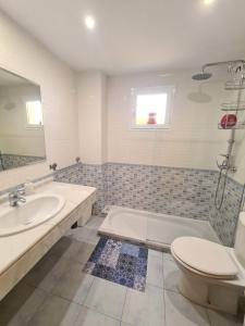 BONITA CASA EN NERJA
