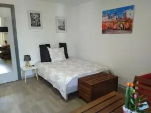 Arbois: très beau studio place de la Liberté - Mesnay