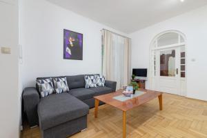 Heart of the City Apartments Market Square Cracow by Renters