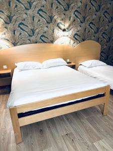 Hotels Hotel de Lyon : Chambre Triple