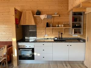 Wood11 - Charming TinyHouse in a Lovely Garden