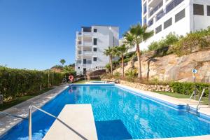 Luxury 2 bedrooms apt with seaview Blue Suite 4104