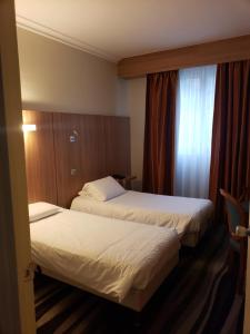 Hotels Kyriad Hotel Tours Centre : photos des chambres