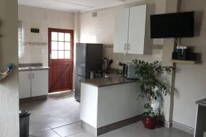 Acacia's Rest - Southport