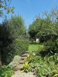 Maisons de vacances Breton stone cottage with a garden near the river : photos des chambres