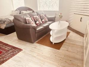 Charming Studio Flat In Sollentuna, Stockholm