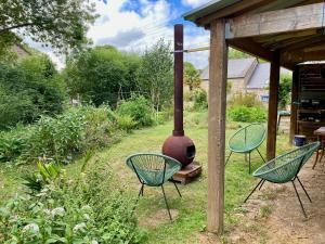 Maisons de vacances Breton stone cottage with a garden near the river : photos des chambres