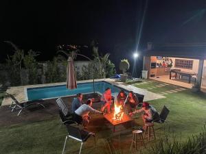 Sítio a 60KM de SP - 5 Quartos - Piscina Aquecida