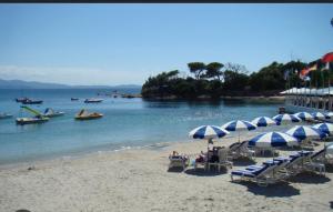 Superbe Pieds dans l eau ajaccio face à la mer plage de sable fin route des îles des sanguinaires