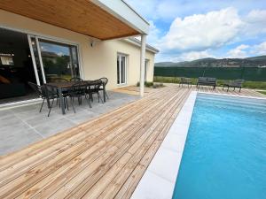 Villas Villa Les Romarins : photos des chambres