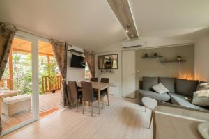 Mobil Home les pieds dans leau