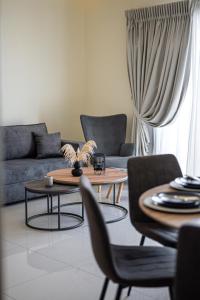 Katerinas Luxury Seaview Suite in City Center