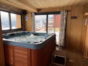 Chalets Chalet Spa et Sauna privatif aux Angles : photos des chambres