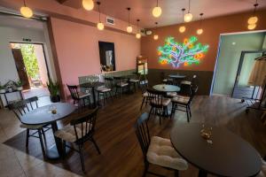 Lemon Market rooms