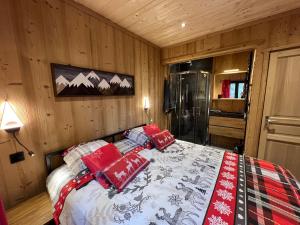 Chalets Chalet Spa et Sauna privatif aux Angles : photos des chambres