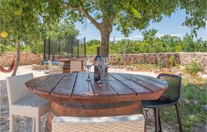 Nice Home In Kaocine - Miljevci