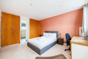 Hyde Park Adventures