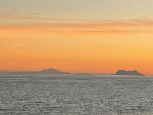 Spectacular views at beachfront townhouse RDR318