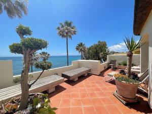 Spectacular views at beachfront townhouse RDR318