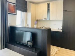 Q Room Apartment - Palas Center