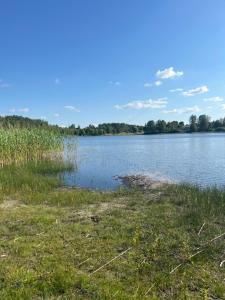 Domek nad jeziorem Kamień