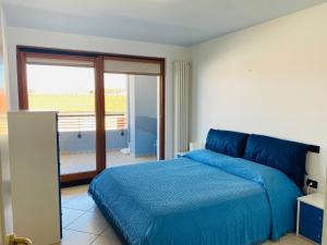 One-Bedroom Apartment 32