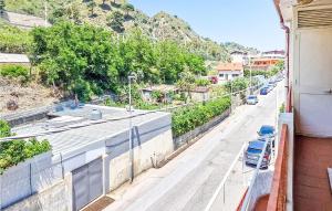 2 Bedroom Awesome Apartment In Messina