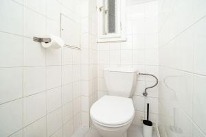 Cosy studio with terrace by tram