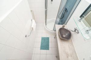 Cosy studio with terrace by tram