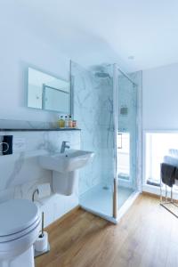 Apartment 6 at Number 8: City centre, 1 bedroom, sofa bed in lounge