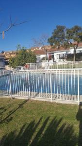 House w shared pool, perfect for small families