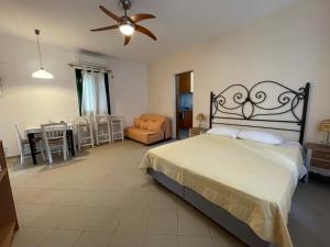 Bungalow - Beach Front room in Pegasus Studios & Apartments