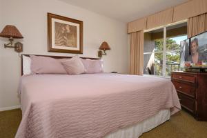 Parc Corniche Condominium Suites