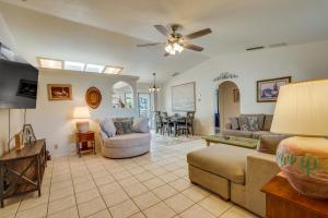 Lake Havasu Home Near Rotary Park and London Bridge!