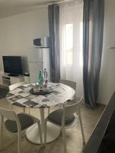 Appartements Appartement proche Mer : photos des chambres