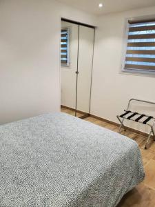 T2 neuf indépendant dans villa proche des plages