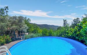 Maisons de vacances Stunning Home In Taussac-la-billire With Wifi, Private Swimming Pool And 3 Bedrooms : photos des chambres