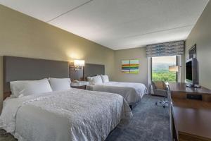 Queen Room with Two Queen Beds - Non-Smoking room in Hampton Inn Bedford
