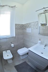 Egsicilia near train station