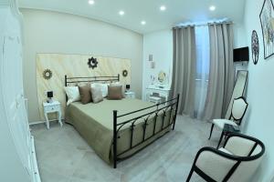 Egsicilia near train station