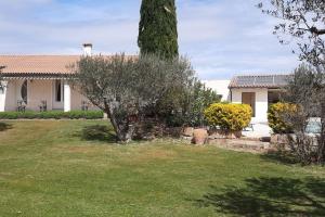 Maisons de vacances Villa l'ESTEL en campagne avec piscine aux portes de la Camargue et des Alpilles : photos des chambres